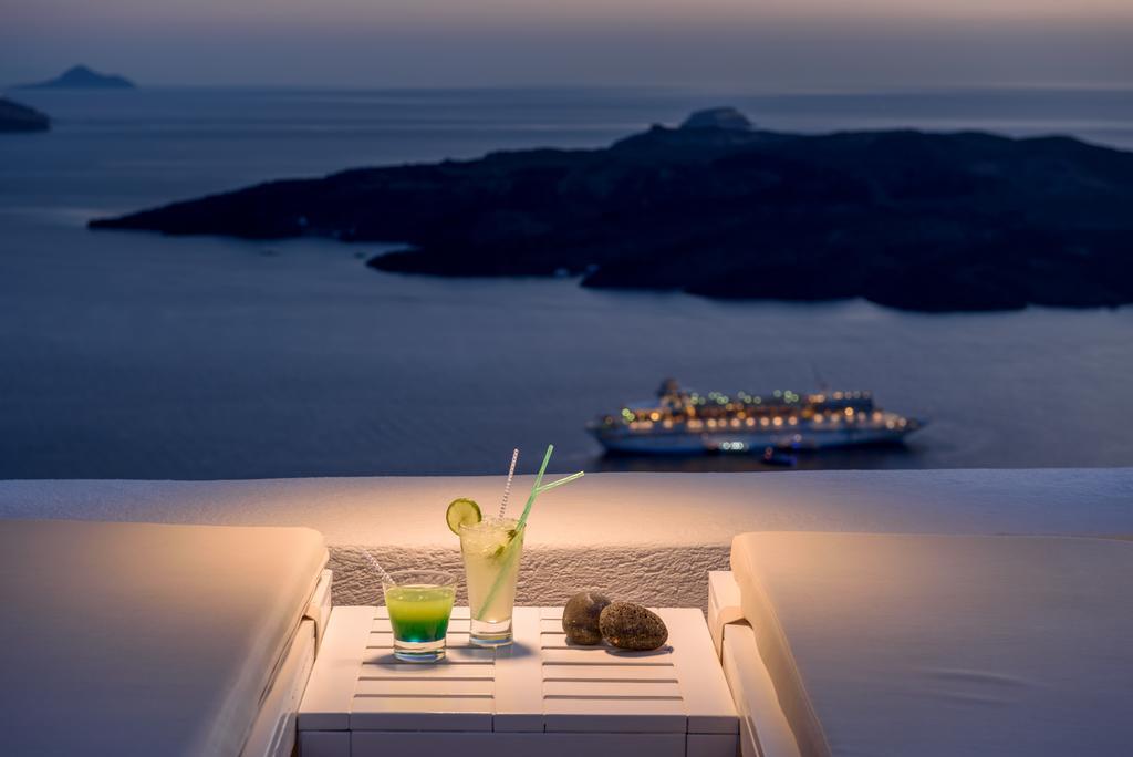 Aria Suites & Villas Fira  Exterior photo
