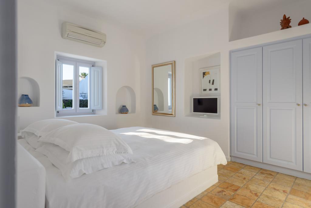 Aria Suites & Villas Fira  Exterior photo